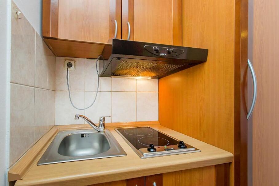Apartments Tonimir 沃迪切 外观 照片