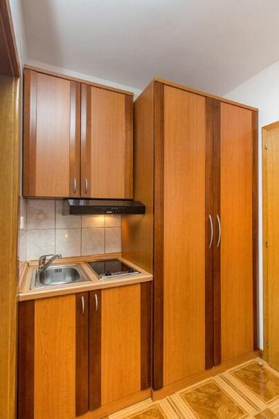 Apartments Tonimir 沃迪切 外观 照片